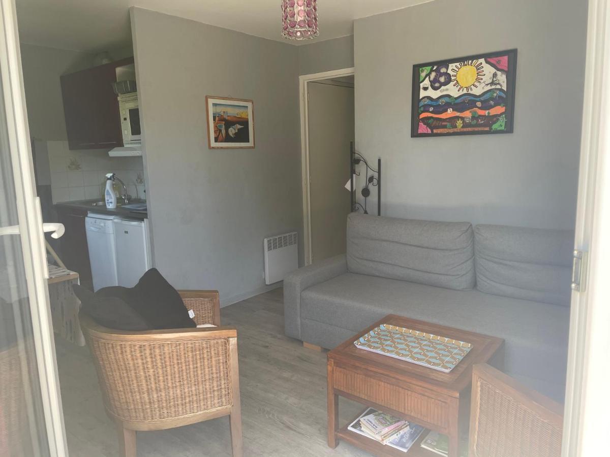 Appartement Proche Mer Avec Jardin Ensoleille Houlgate Exterior photo