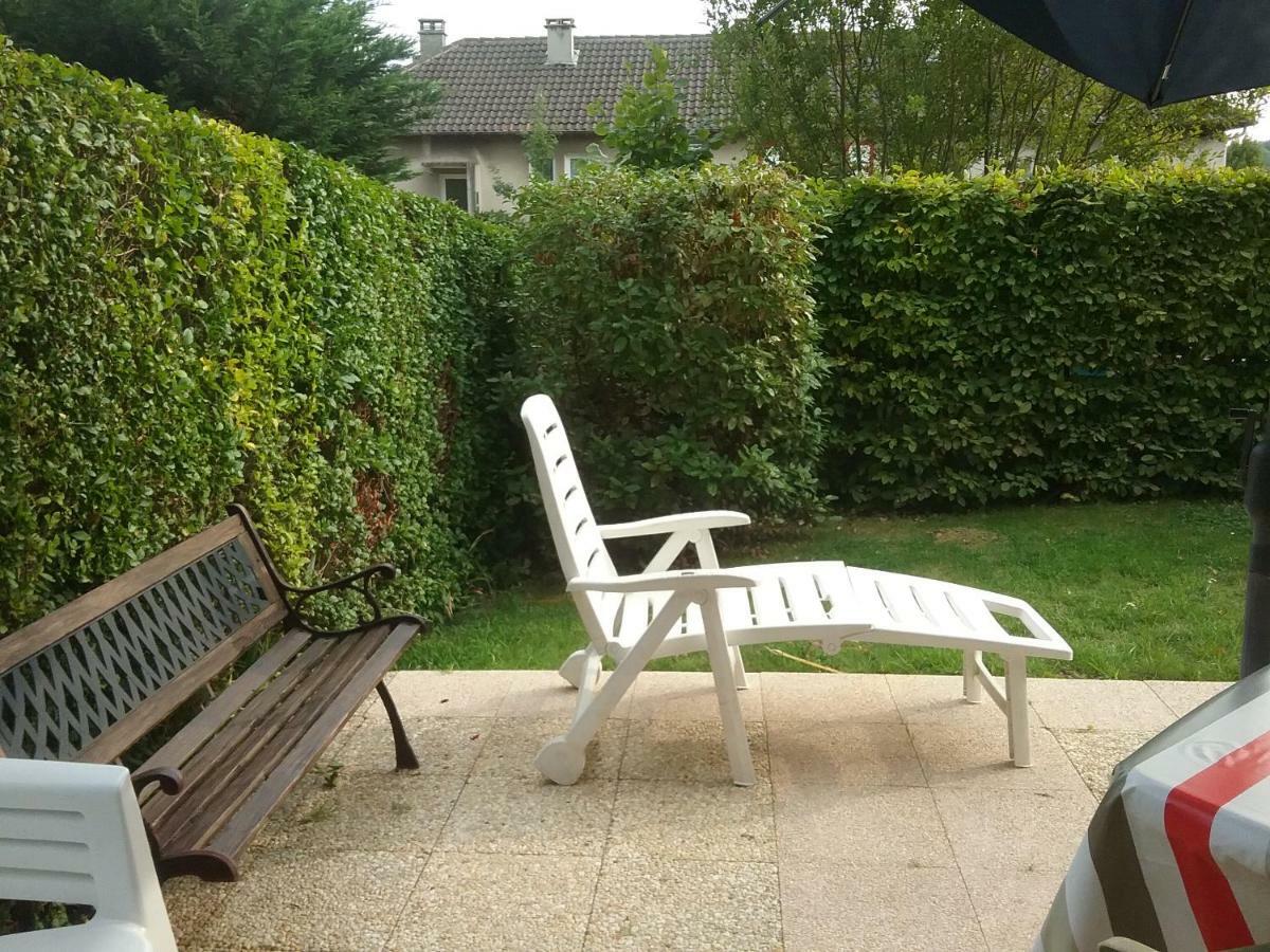Appartement Proche Mer Avec Jardin Ensoleille Houlgate Exterior photo