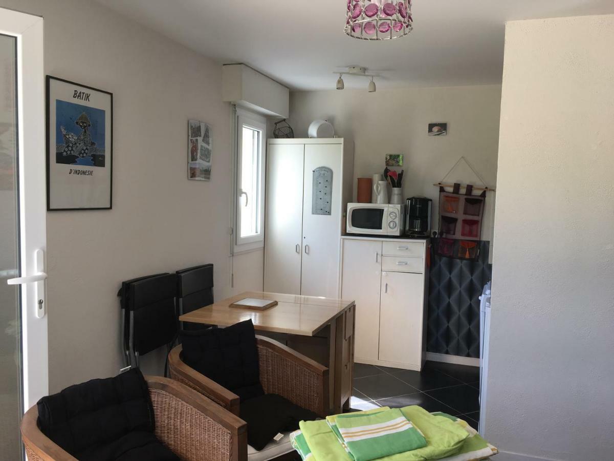 Appartement Proche Mer Avec Jardin Ensoleille Houlgate Exterior photo